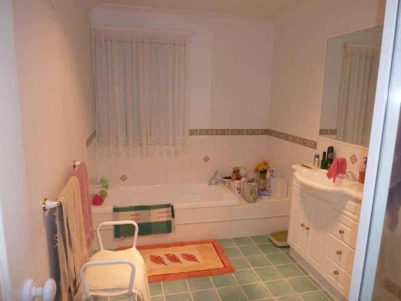 4 KIMBER STREET, Biggenden QLD 4621