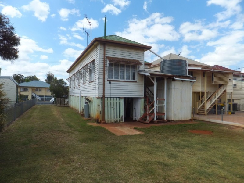 18 WEST STREET, Childers QLD 4660