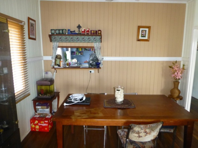 18 BROOKES STREET, Biggenden QLD 4621