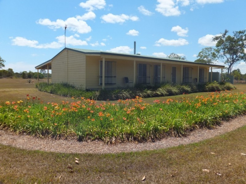 63 RIVER ROAD, Buxton QLD 4660