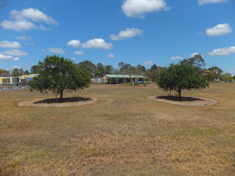 63 RIVER ROAD, Buxton QLD 4660