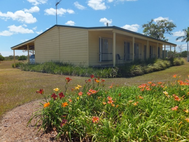 63 RIVER ROAD, Buxton QLD 4660
