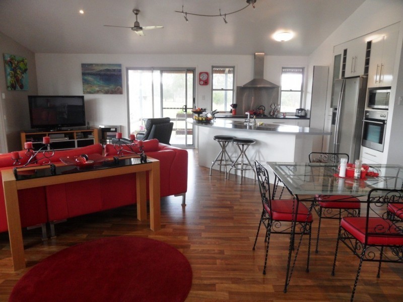 260 WOOWOONGA HALL ROAD, Woowoonga QLD 4621