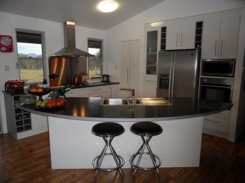 260 WOOWOONGA HALL ROAD, Woowoonga QLD 4621