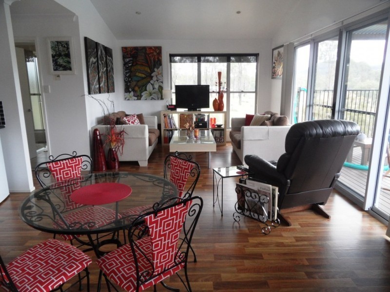 260 WOOWOONGA HALL ROAD, Woowoonga QLD 4621