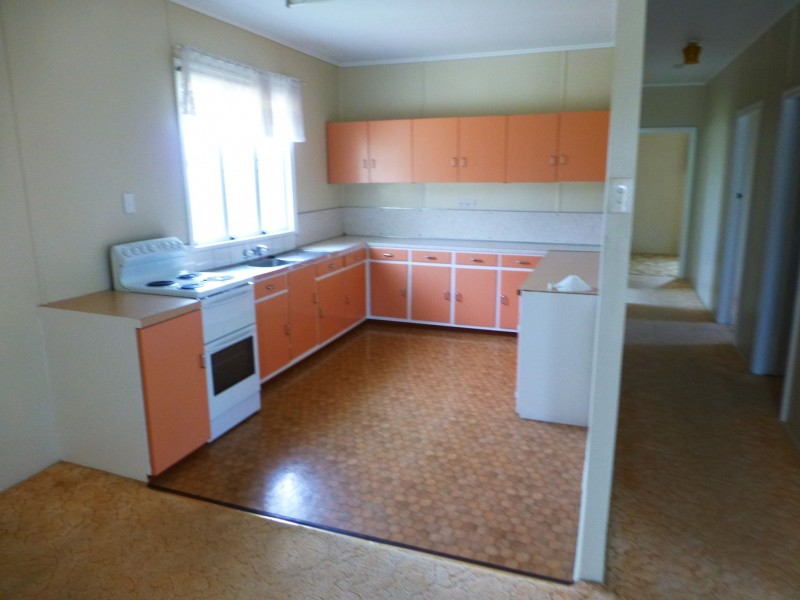 40 Walsh Street, Biggenden QLD 4621