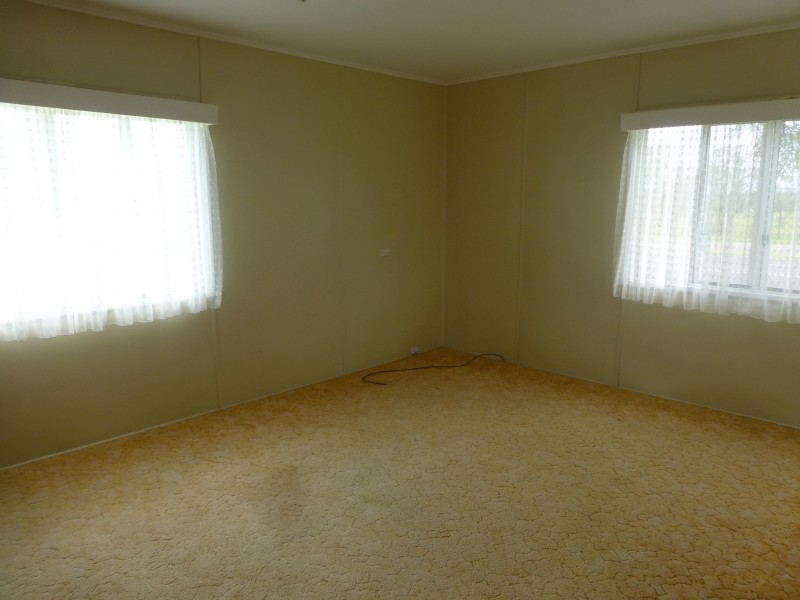 40 Walsh Street, Biggenden QLD 4621