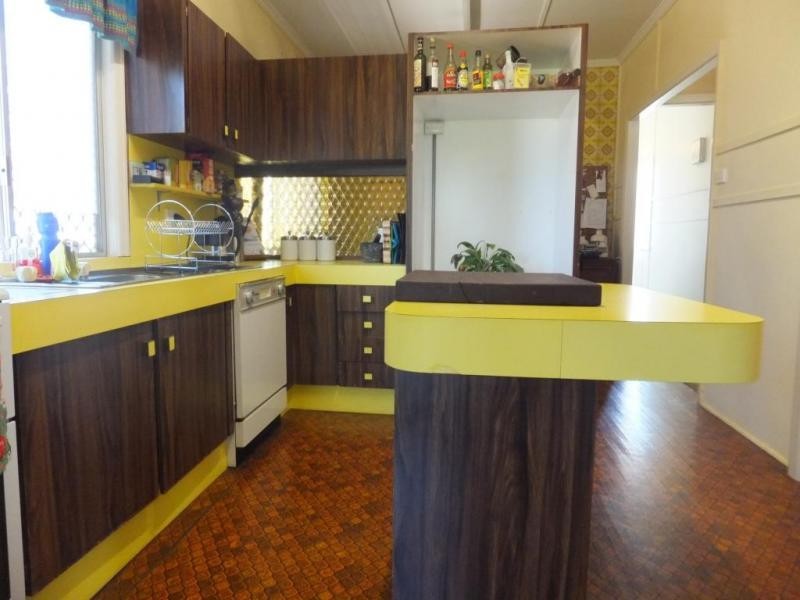 182 CHURCHILL STREET, Childers QLD 4660