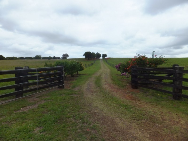87 HAWES ROAD, North Isis QLD 4660