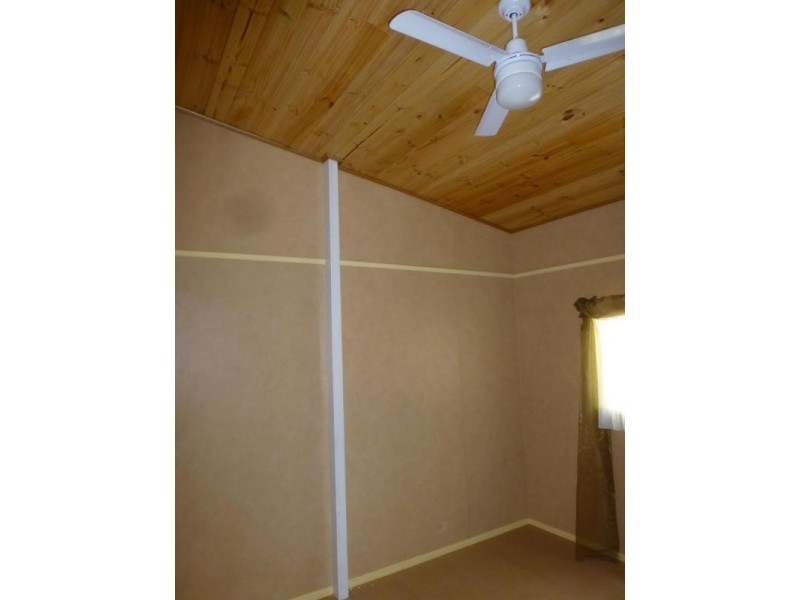 236 STOCKYARD ROAD, North Isis QLD 4660