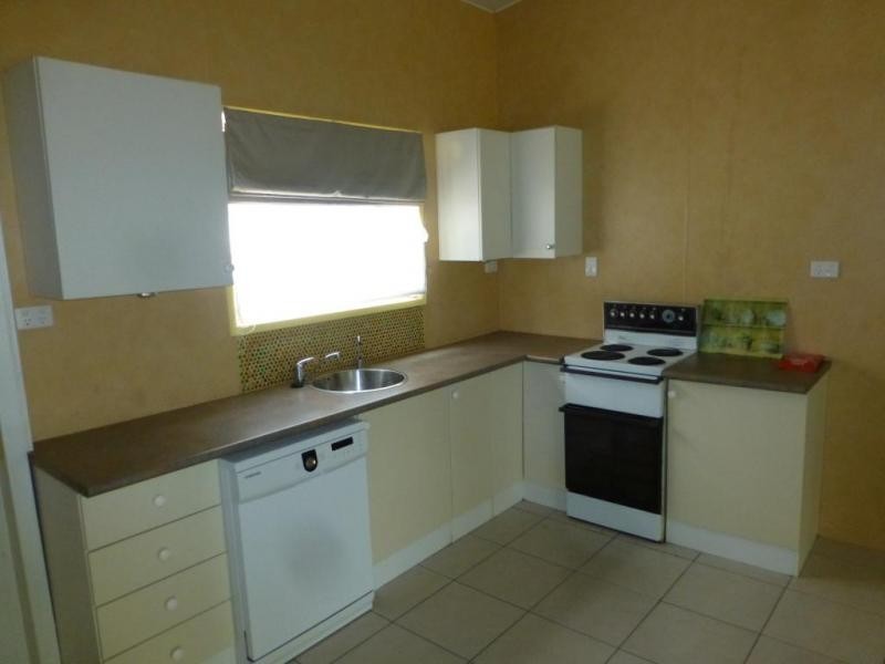 236 STOCKYARD ROAD, North Isis QLD 4660