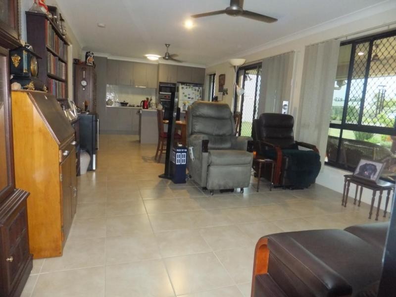 27 LEONARD COURT, Cordalba QLD 4660