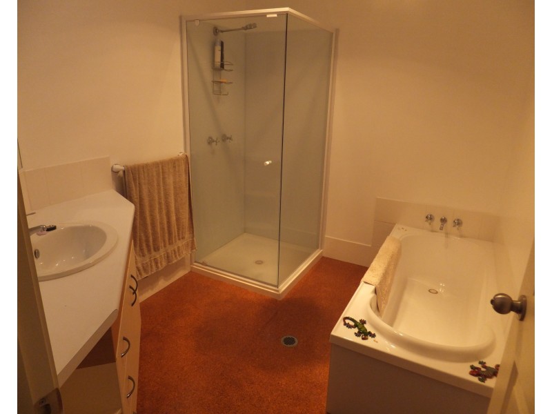 1 Melaleuca Court, Redridge QLD 4660