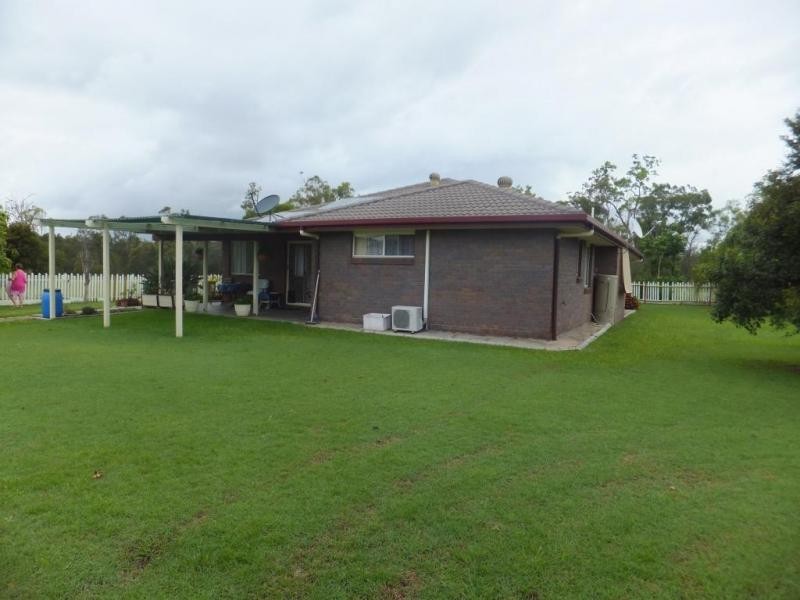 863 KNOCKROE ROAD, North Isis QLD 4660