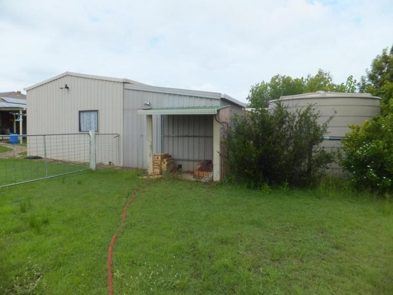 863 KNOCKROE ROAD, North Isis QLD 4660