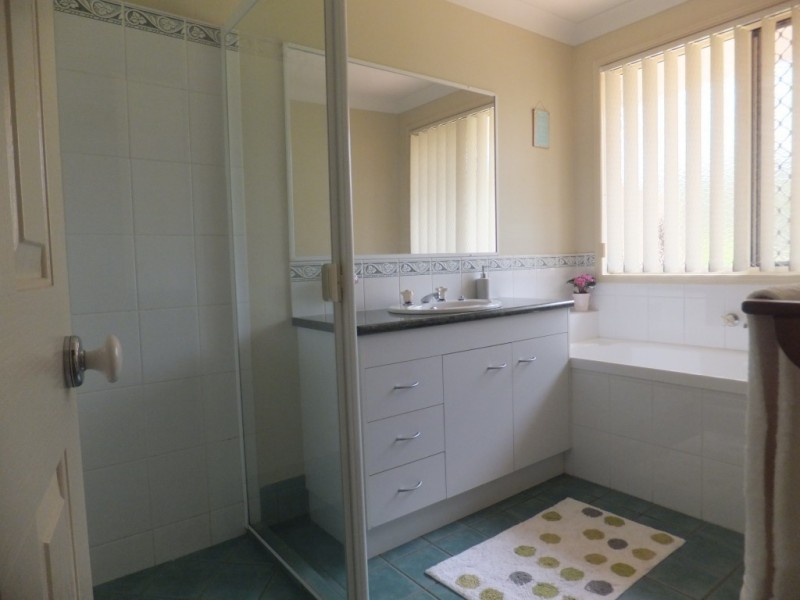 175 SUNNYBRAE CIRCUIT, Redridge QLD 4660