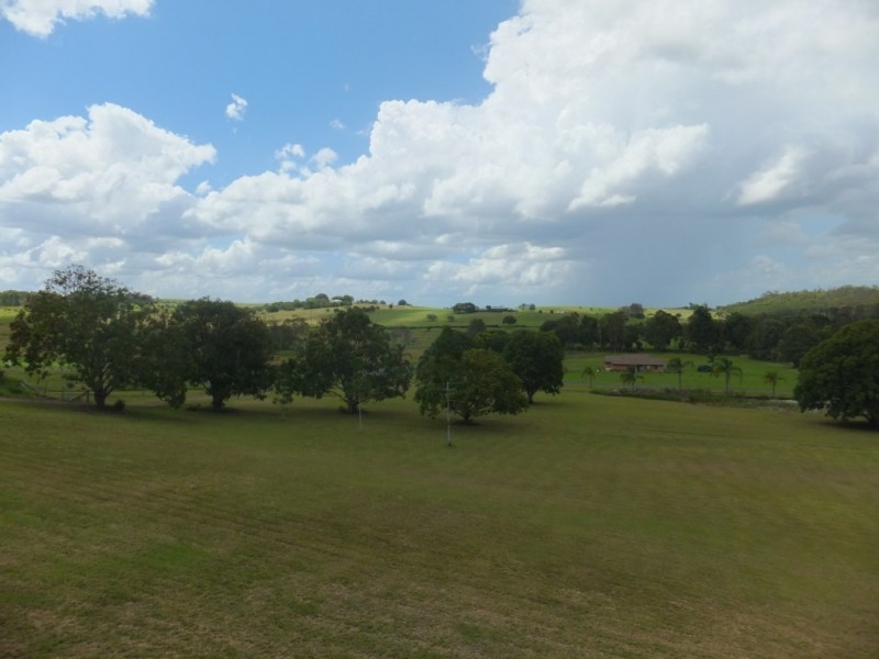 2 GREEN VALLEY COURT, North Isis QLD 4660
