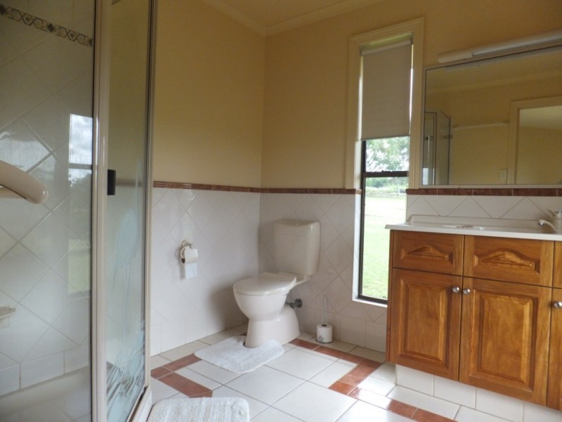 2 GREEN VALLEY COURT, North Isis QLD 4660