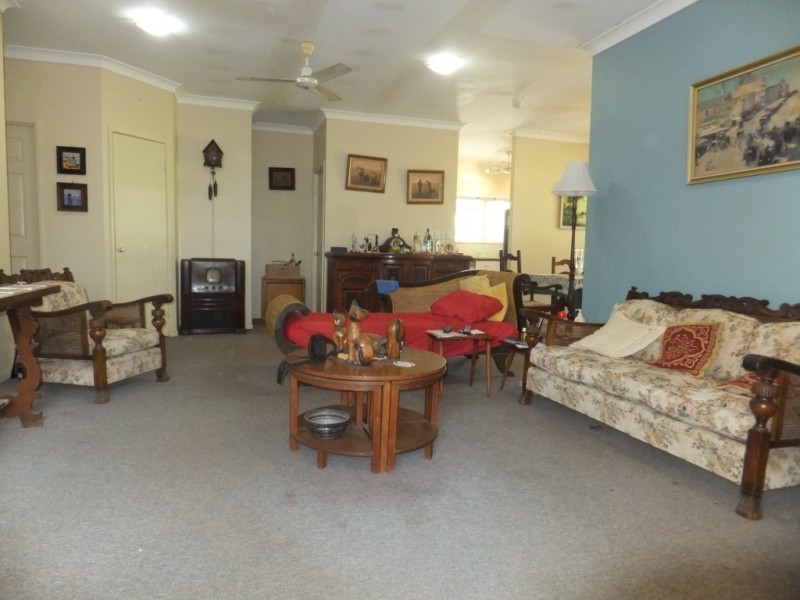 21 SUNNYBRAE CIRCUIT, Redridge QLD 4660