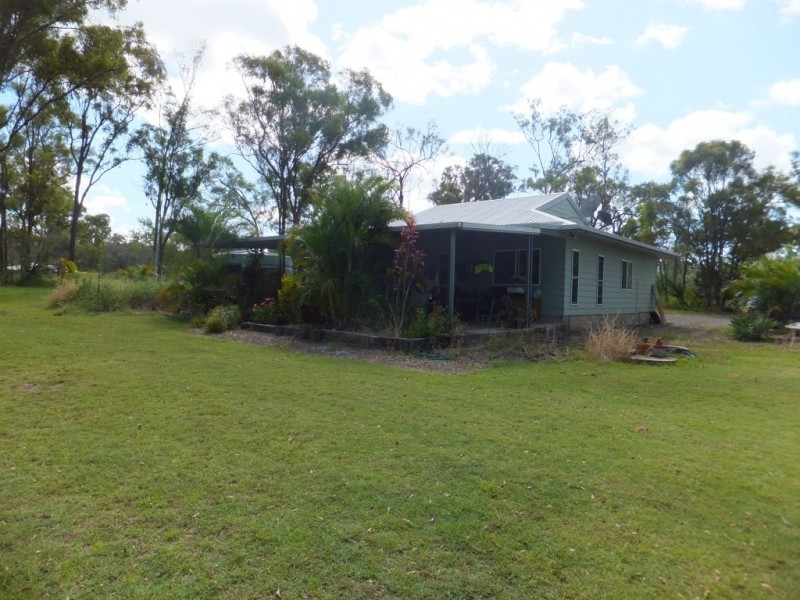 21 SUNNYBRAE CIRCUIT, Redridge QLD 4660
