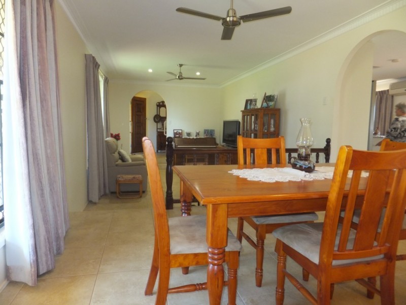 6 KEELEY STREET, Childers QLD 4660