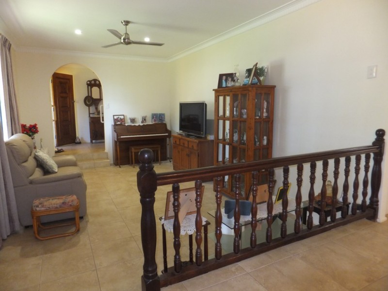 6 KEELEY STREET, Childers QLD 4660