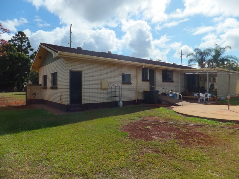 6 KEELEY STREET, Childers QLD 4660