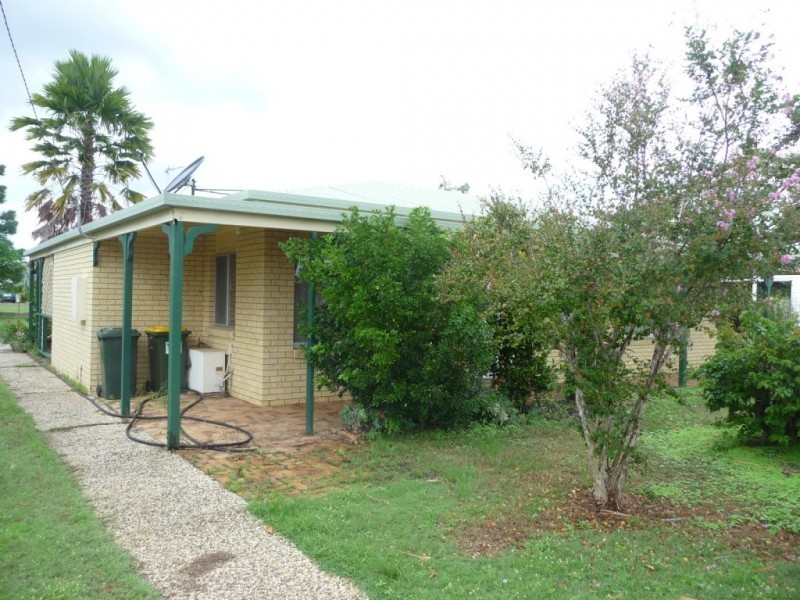 12 HOMANN STREET, Buxton QLD 4660