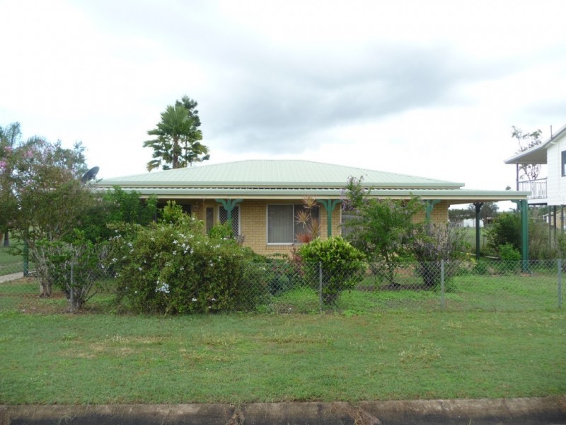 12 HOMANN STREET, Buxton QLD 4660