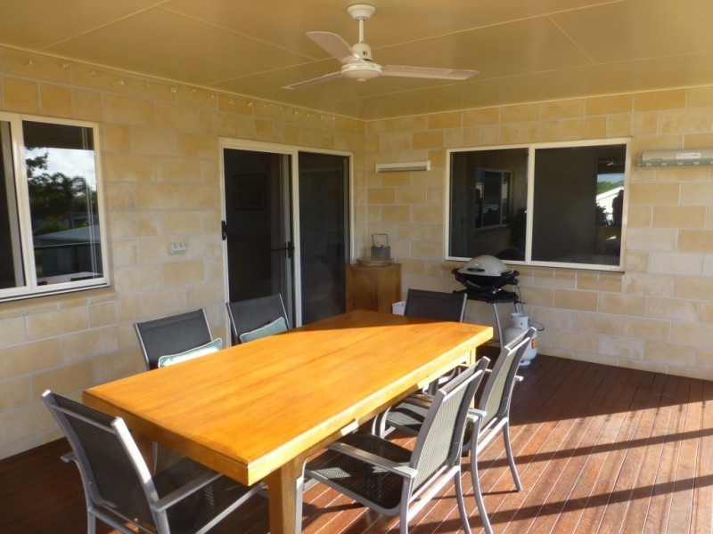 25 EDWARD STREET, Biggenden QLD 4621