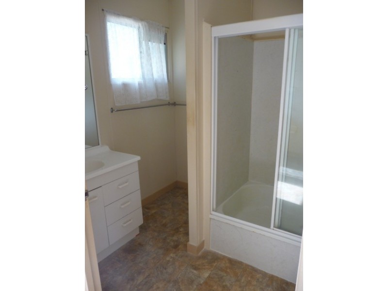 14 ELIZABETH STREET, Childers QLD 4660