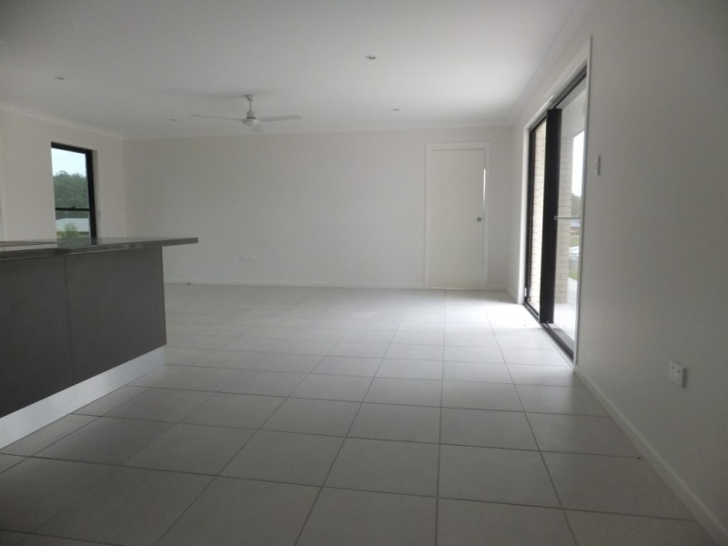 4 STRINGYBARK COURT, Apple Tree Creek QLD 4660
