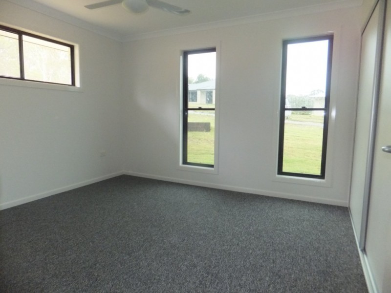 4 STRINGYBARK COURT, Apple Tree Creek QLD 4660