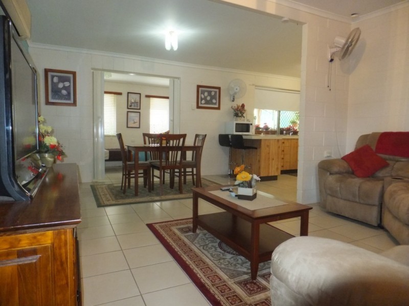 11 CHURCHILL STREET, Childers QLD 4660