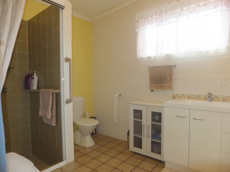 11 CHURCHILL STREET, Childers QLD 4660