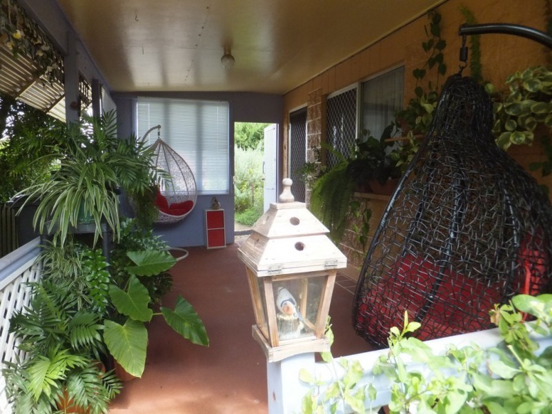 11 CHURCHILL STREET, Childers QLD 4660