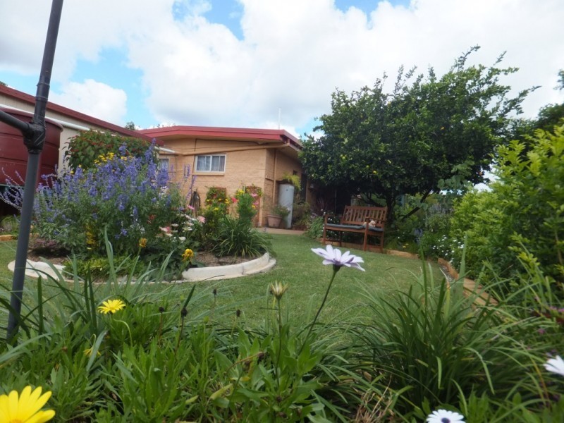 11 CHURCHILL STREET, Childers QLD 4660