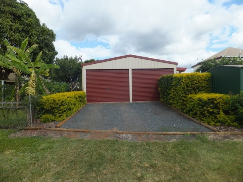 11 CHURCHILL STREET, Childers QLD 4660