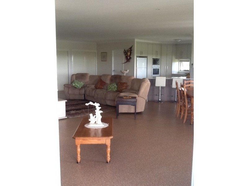 213 GORRIES ROAD, North Isis QLD 4660