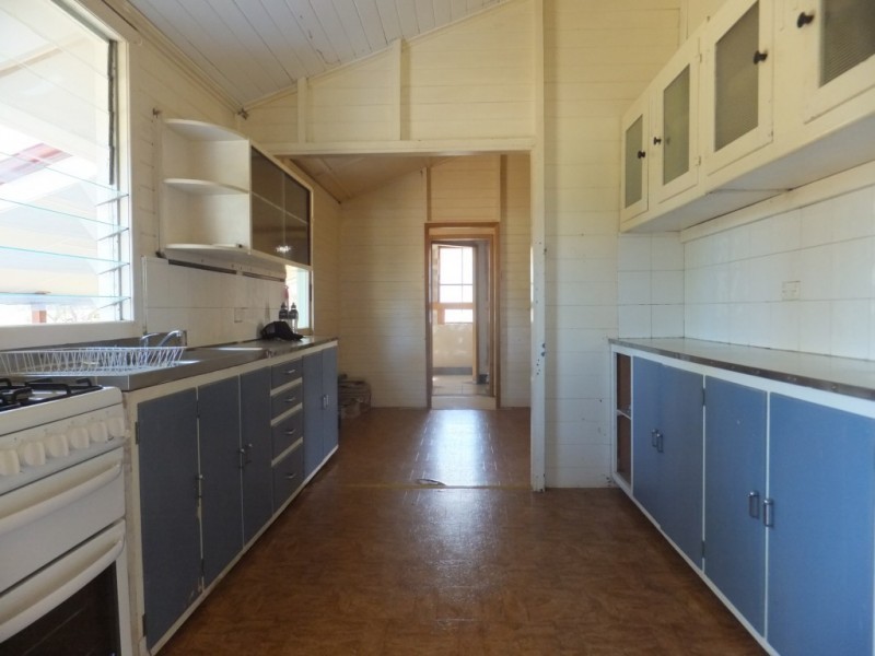 25 OAKVIEW DRIVE, Redridge QLD 4660