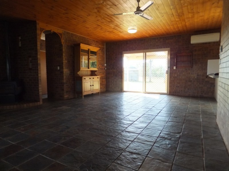 95 NEIGHBOURS ROAD, Redridge QLD 4660