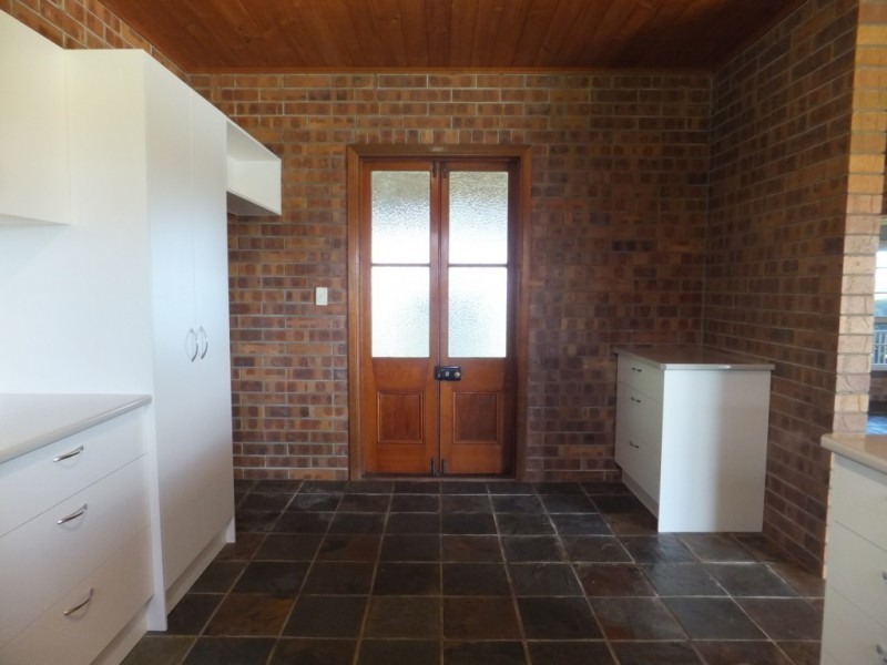 95 NEIGHBOURS ROAD, Redridge QLD 4660