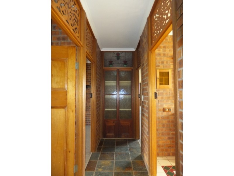 95 NEIGHBOURS ROAD, Redridge QLD 4660