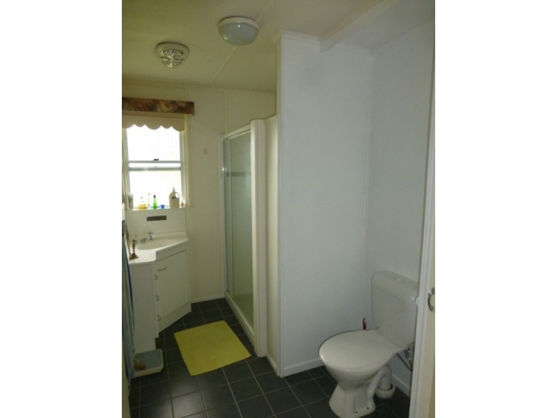 32 VICTORIA STREET, Biggenden QLD 4621