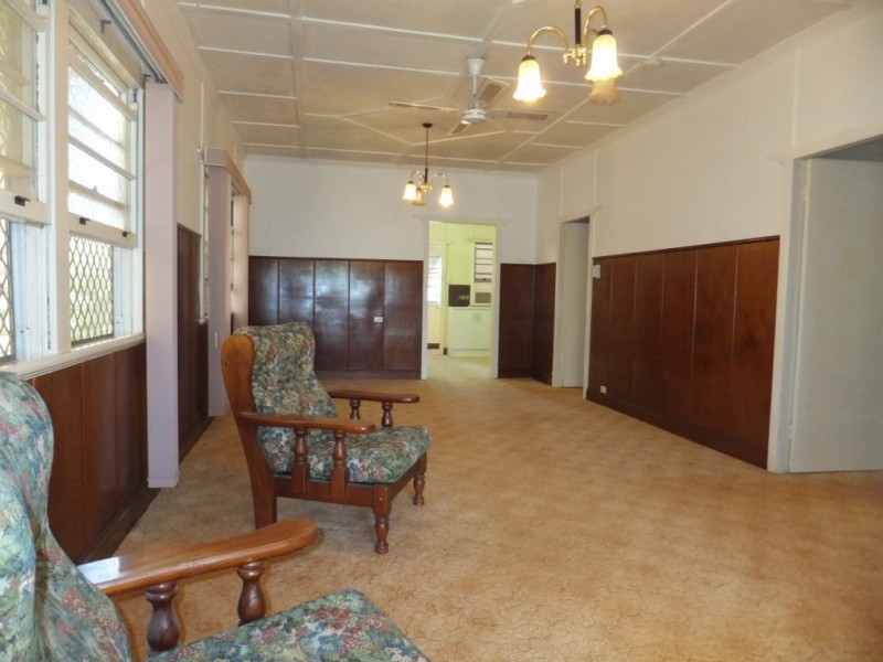 22 BROADHURST STREET, Childers QLD 4660