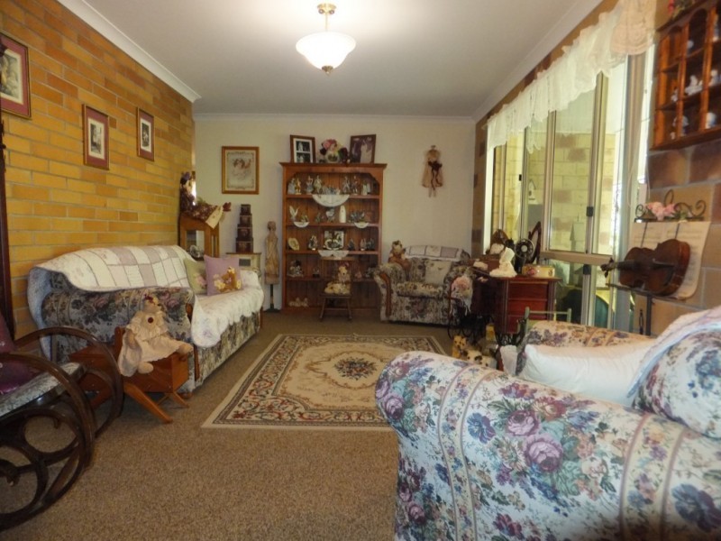 8 WHITES ROAD, Horton QLD 4660