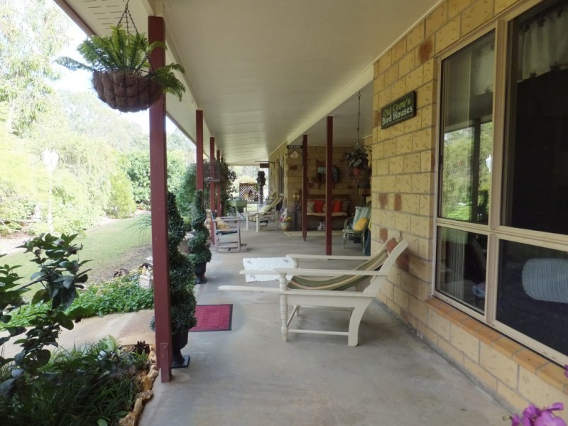 8 WHITES ROAD, Horton QLD 4660