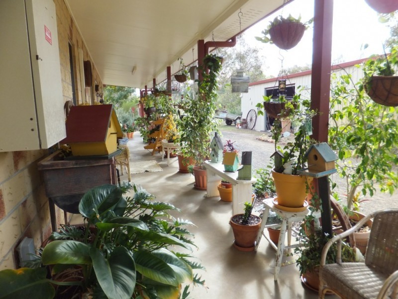 8 WHITES ROAD, Horton QLD 4660