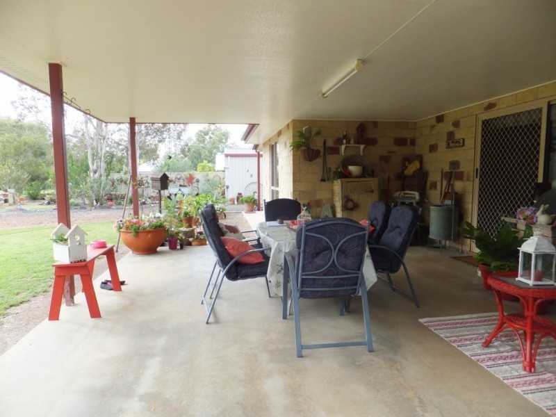 8 WHITES ROAD, Horton QLD 4660