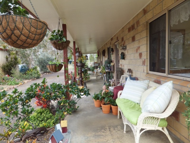 8 WHITES ROAD, Horton QLD 4660